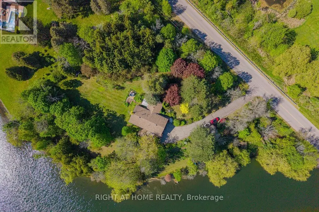 16140 Mount Hope Road, Caledon (Bolton North)